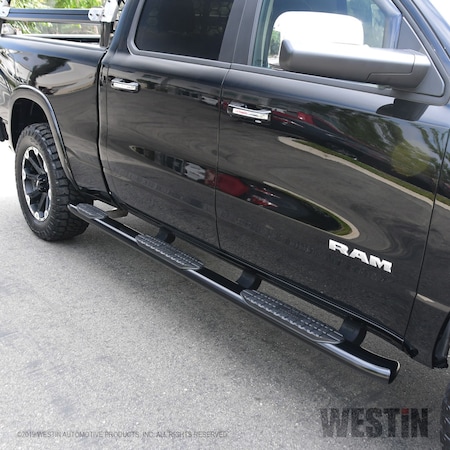 19-C RAM 1500 CREW CAB(EXCL.REBEL)(5.5FT BED)BLK PRO TRAXX 5 OVAL W2W NERF BARS